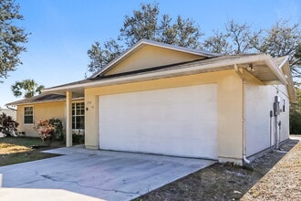 552 SW Badger Terrace in Port St. Lucie, FL - Building Photo - Building Photo