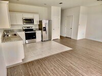 473 Madison Dr photo'