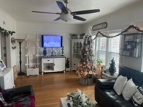 3106 N Cicero Ave in Chicago, IL - Foto de edificio - Building Photo