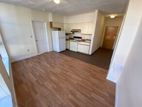 79 Essex St, Unit 2 in Boston, MA - Building Photo - Building Photo