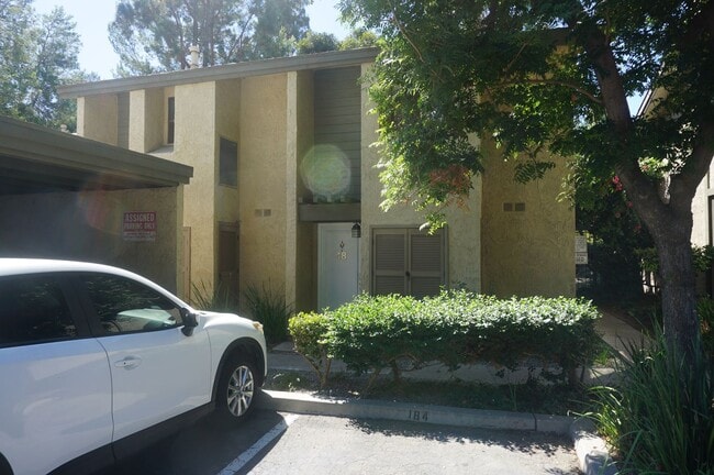 4900 E Chapman Ave in Orange, CA - Building Photo - Building Photo