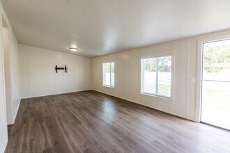 103 W 1st St in Fruitland, ID - Building Photo - Building Photo