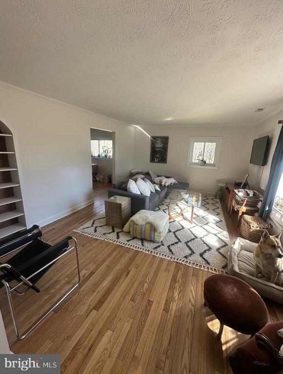 property at 1418 Shady Rst Rd