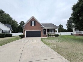 201 Old Colony Pl in Raeford, NC - Building Photo