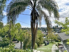 858 N La Fayette Park Pl in Los Angeles, CA - Building Photo - Building Photo