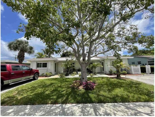 2300 NE 5th Ave