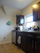 839 Parker St, Unit 3 in Boston, MA - Building Photo - Building Photo