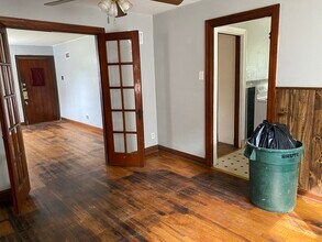 226 Henquin Dr in Ferguson, MO - Building Photo - Building Photo