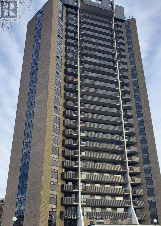 property at 900-900 Dynes Rd