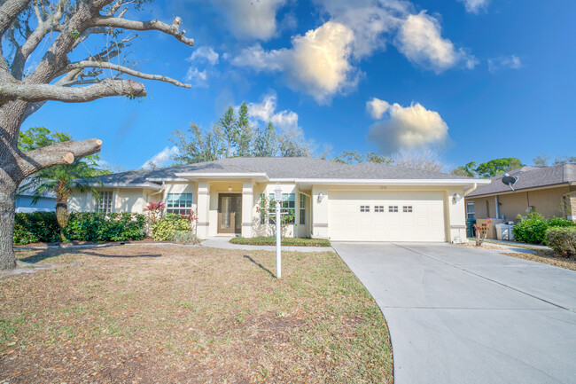 3298 Branch Creek Dr in Sarasota, FL - Foto de edificio - Building Photo