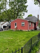 1012 Woodbine Ave in Lansing, MI - Building Photo - Building Photo