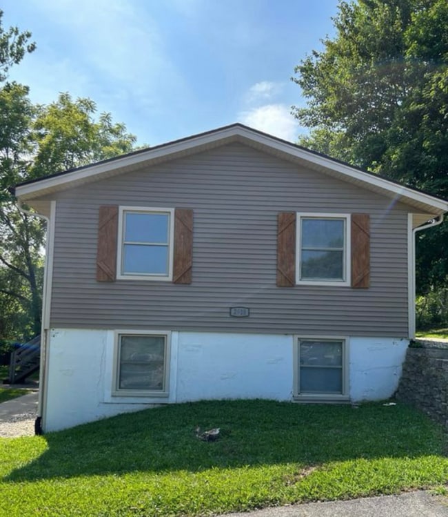 2918 Sunnyside Dr