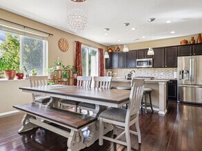 17564 E Neu Towne Pkwy in Parker, CO - Foto de edificio - Building Photo