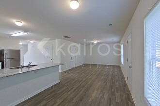 2051 Country Pl in Hickory, NC - Building Photo - Building Photo