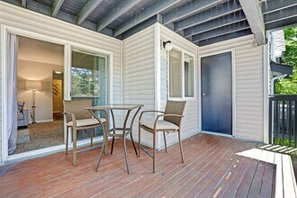 Cascade Ridge in Silverdale, WA - Foto de edificio - Interior Photo