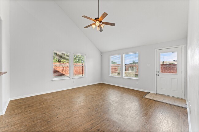 property at 14723 Boldere Ln