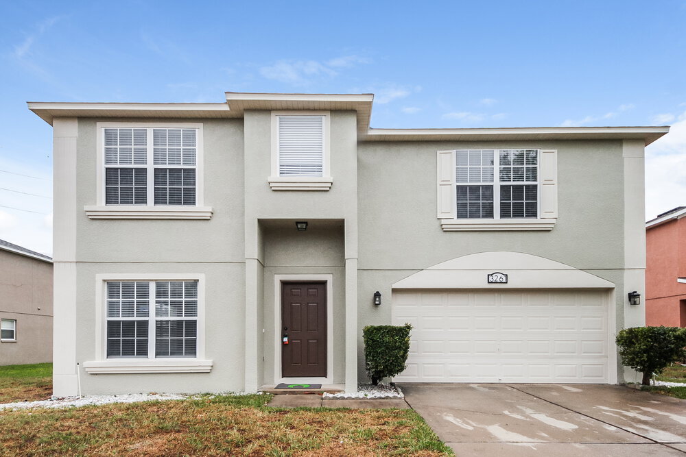 3261 Amberley Park Cir in Kissimmee, FL - Building Photo