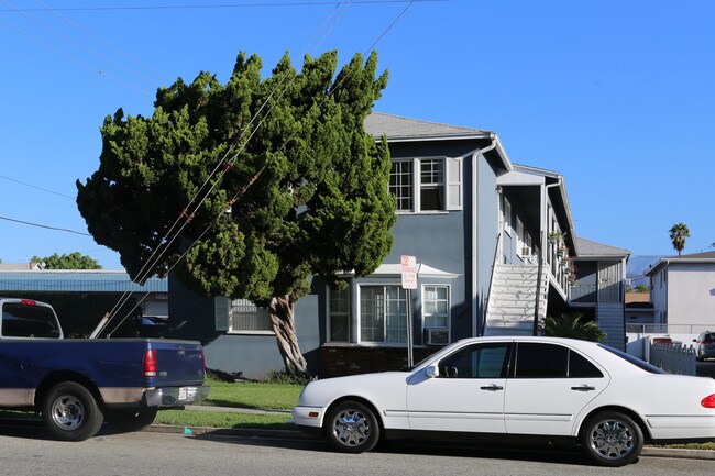 421-& 427 E Acacia Ave in Glendale, CA - Building Photo - Building Photo