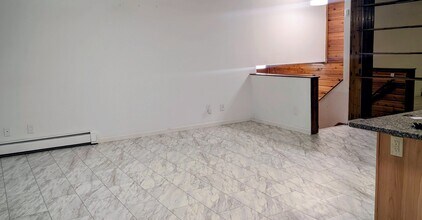 1240 Joyce Dr in Fairbanks, AK - Building Photo - Building Photo