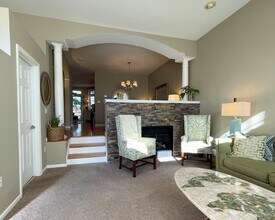 4085 Waterford Dr in Center Valley, PA - Building Photo - Building Photo