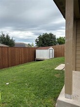 221 Spring Hollow Dr in Saginaw, TX - Building Photo - Building Photo