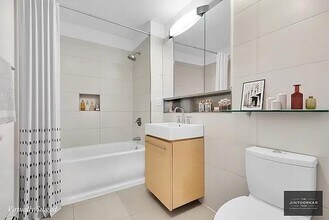 38 Delancey St in New York, NY - Building Photo - Building Photo
