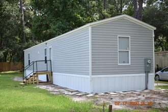 8774 Nussbaum Dr in Jacksonville, FL - Building Photo - Building Photo