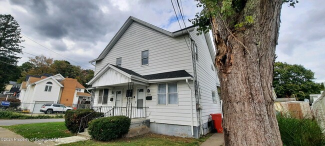 property at 306 Gibson St