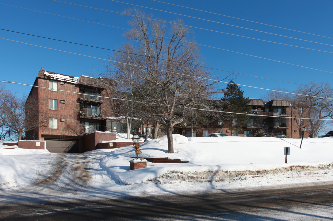 The Windermere in Excelsior, MN - Building Photo