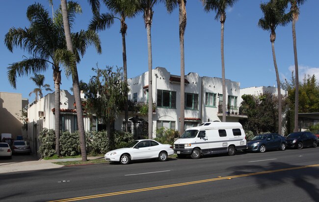 Parkview Manor in San Diego, CA - Building Photo - Building Photo