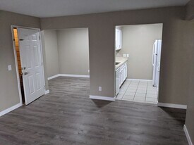7665 E Eastman Ave in Denver, CO - Building Photo