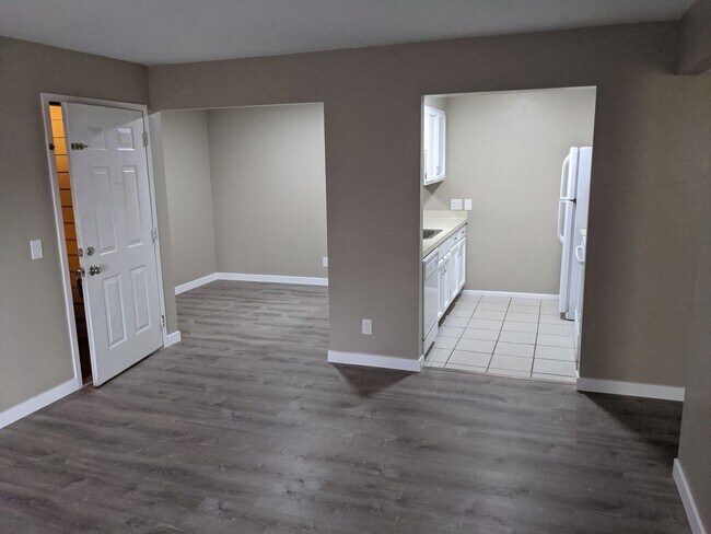 property at 7665 E Eastman Ave
