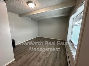 5130 Taku Dr in Anchorage, AK - Building Photo - Building Photo