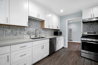 26370 Cascade St in Hayward, CA - Building Photo - Building Photo