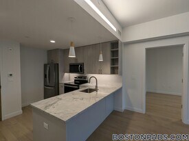 55 Brighton Ave in Boston, MA - Building Photo