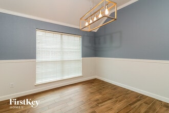 1009 Sycamore St in Burleson, TX - Building Photo - Building Photo