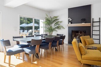 15 Pheasant Run in Southampton, NY - Building Photo - Building Photo