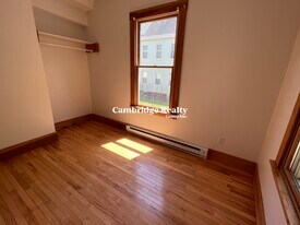 76 Curtis St, Unit 1 in Somerville, MA - Building Photo