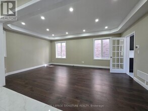 152 McKnight Ave in Hamilton, ON - Building Photo - Building Photo