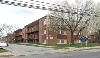 Seven Mile Lane Apartments