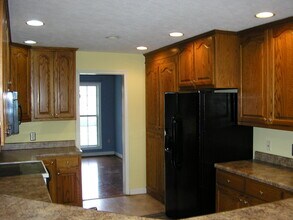 148 Winding Creek Rd in Smiths Grove, KY - Building Photo - Building Photo