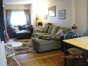 46 Linden Ave, Unit 1 in Somerville, MA - Building Photo - Building Photo