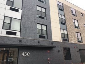 430 52nd St in West New York, NJ - Building Photo