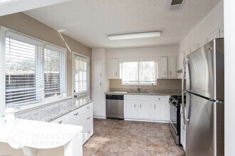 3751 Charlie Ln in Douglasville, GA - Foto de edificio - Building Photo