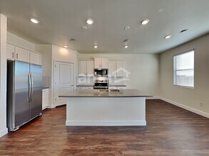 7456 S Via Bombachas in Tucson, AZ - Building Photo - Building Photo