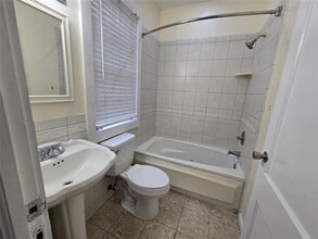 2026 Bullard St in Montgomery, AL - Foto de edificio - Building Photo