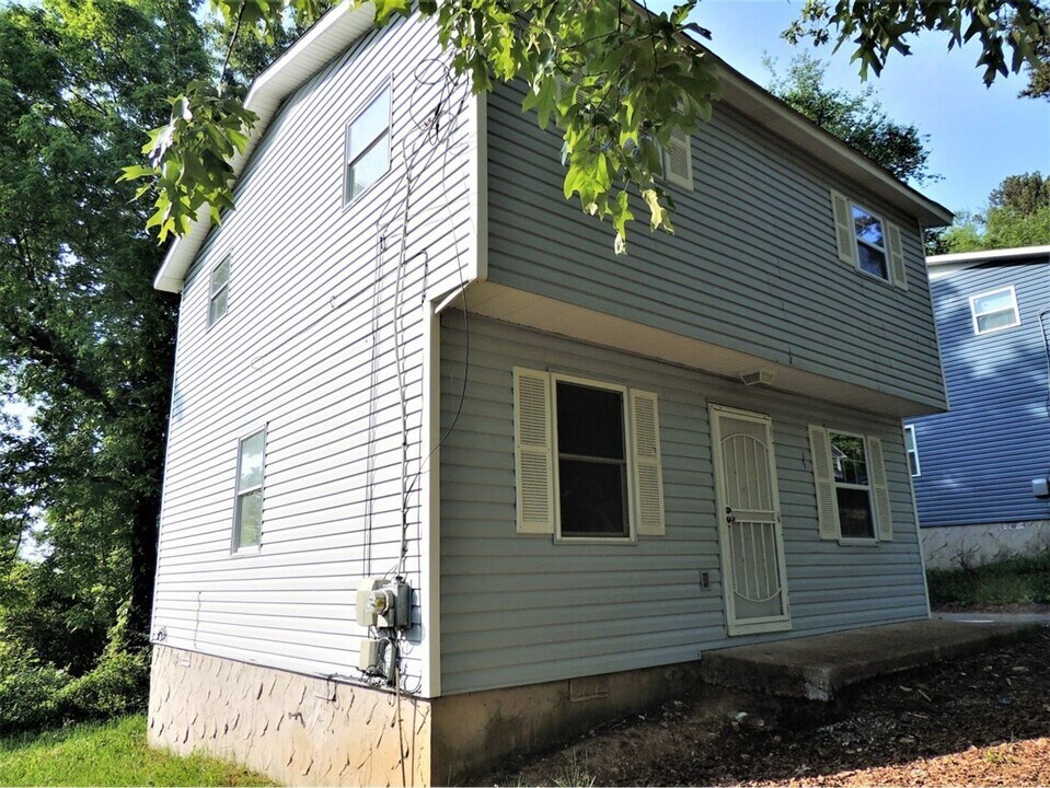 738 Sylvan in Chattanooga, TN - Building Photo