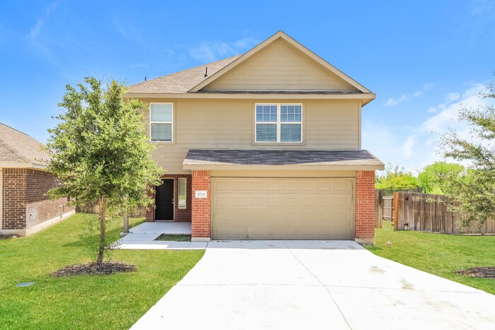 4714 War Horse Dr in San Antonio, TX - Building Photo