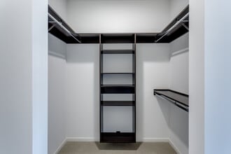 The Apex at CityPlace in Overland Park, KS - Building Photo - Interior Photo