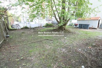 429 Franklin St, Unit 1R in Cambridge, MA - Building Photo - Building Photo